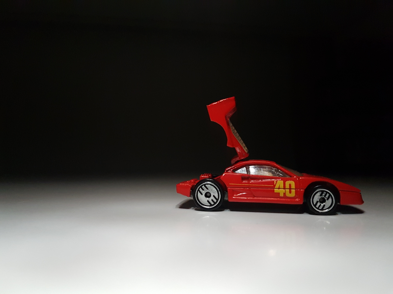 Illustration for article titled Ferrari F40 with opening parts
